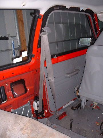 Manual Seatbelt Installation